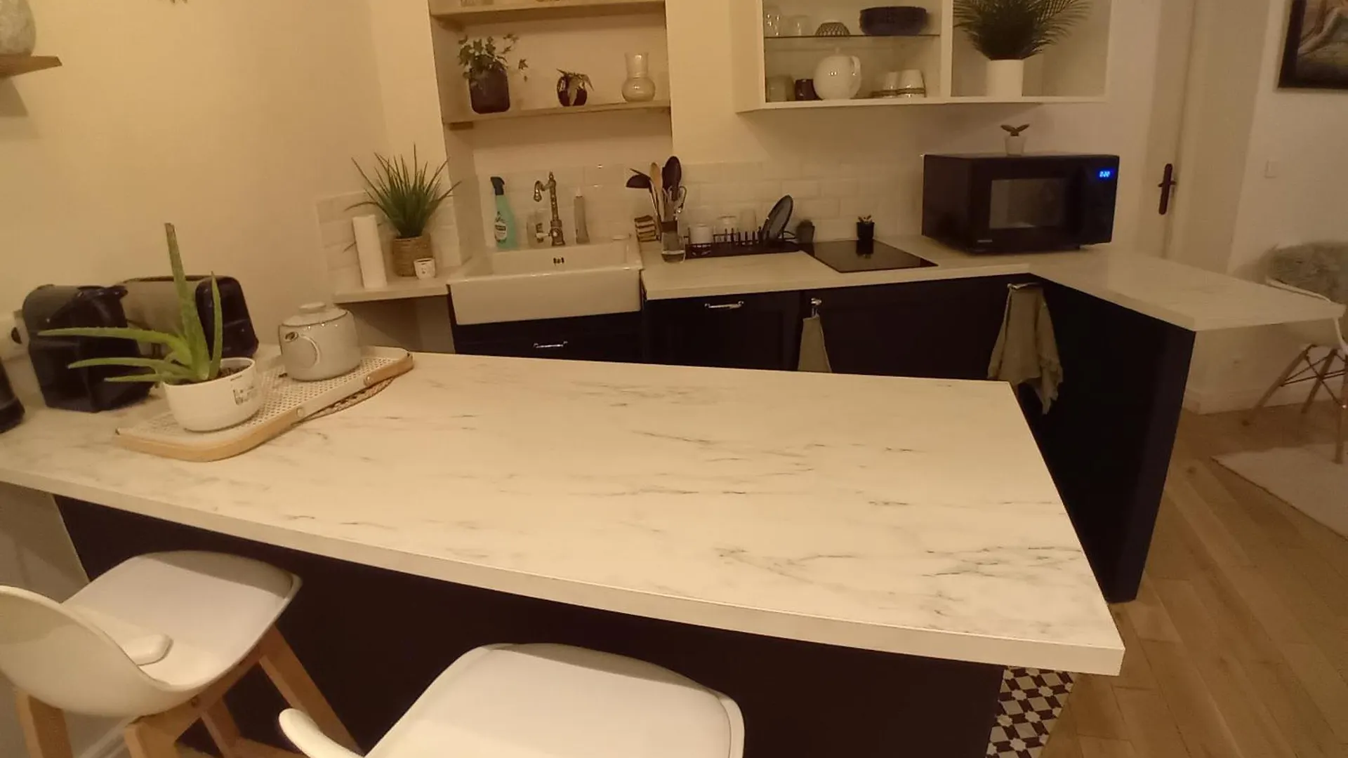 Center Paris, Amusing2bed Room,68sqm-5 Mins Eiffel Tour And Louvre Meusm ,gare Montparnasse ,front Metro