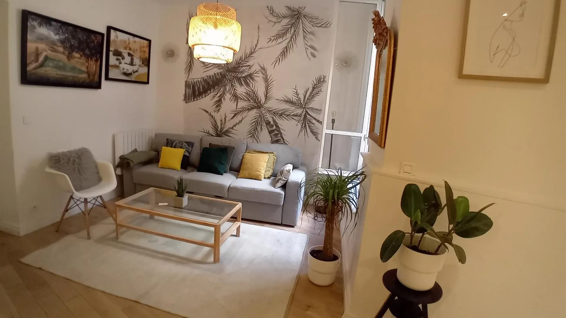 Center Paris, Amusing2bed Room,68sqm-5 Mins Eiffel Tour And Louvre Meusm ,gare Montparnasse ,front Metro